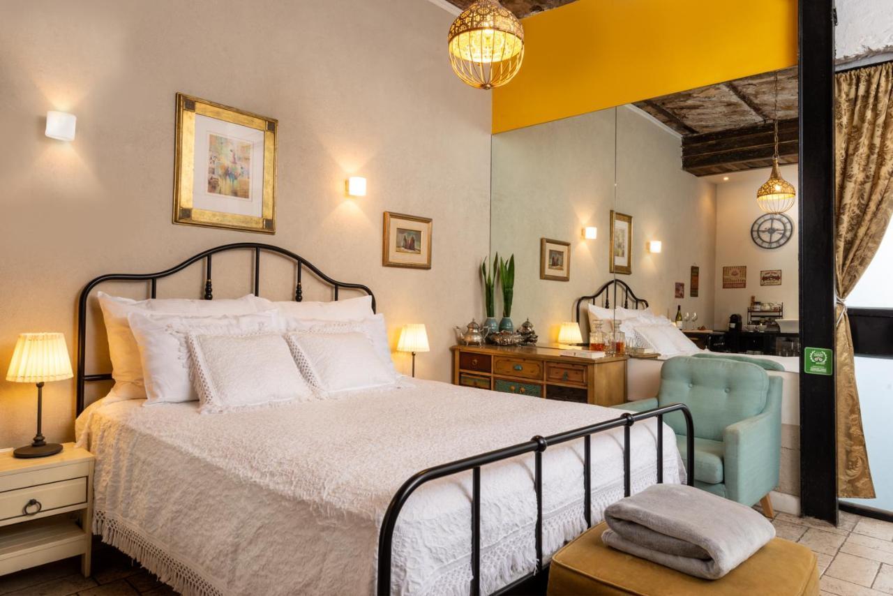 Trieste Neve Tzedek Boutique Suites Tel Aviv Exterior foto
