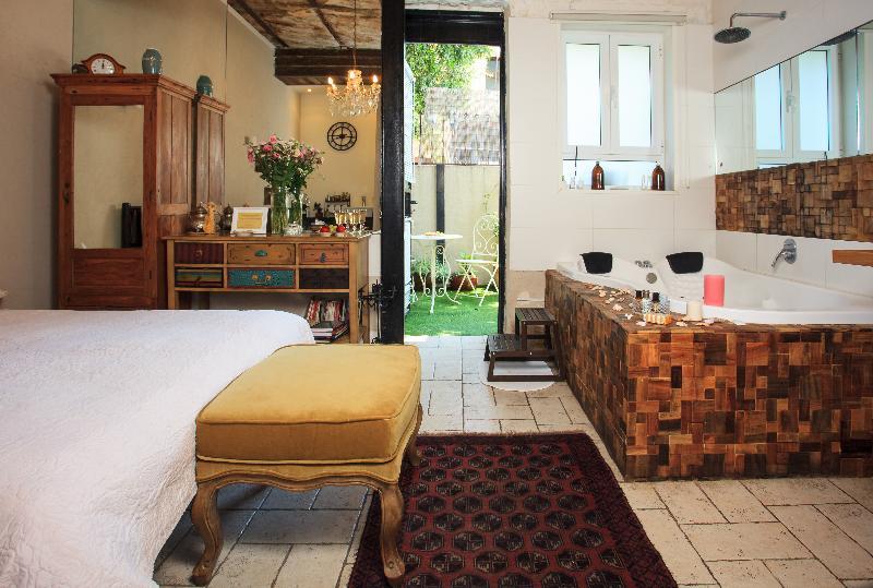 Trieste Neve Tzedek Boutique Suites Tel Aviv Exterior foto